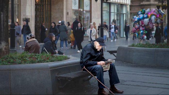 vazno-za-sve-penzionere-u-srbiji:-vise-nema-isplate-“na-ruke”,-a-trebace-vam-i-jedan-papir