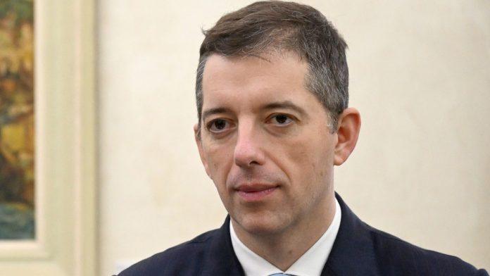 duric-izjavio-saucesce-narodu-turske-i-porodicama-zrtava-masakra-u-srednjoj-skoli