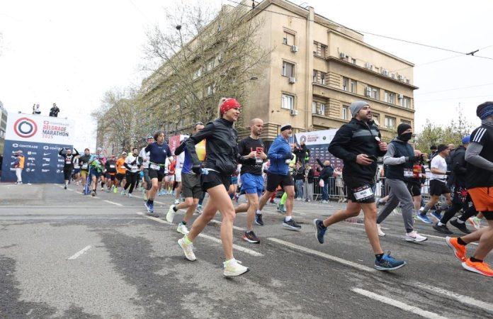 vazno-obavestenje-za-vozace-u-beogradu-uklonite-vozila-sa-trase-beogradskog-maratona-–-sledi-premestanje!
