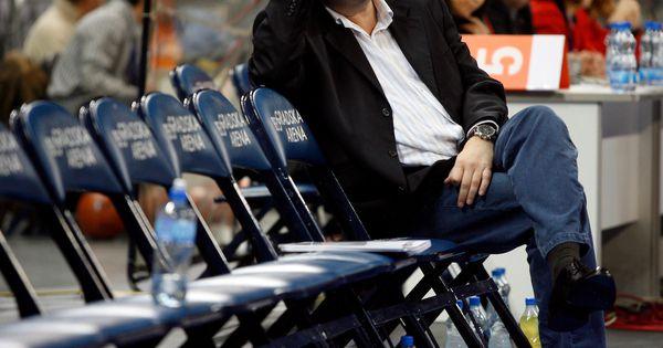 biblioteka-dusko-vujosevic:-62-naslova-duletovih-preporuka,-ne-zna-se-da-li-je-pekovic-procitao-knjigu-ili-platio-sestri-da-mu-preprica! biblioteka-dusko-vujosevic:-62-naslova-duletovih-preporuka,-ne-zna-se-da-li-je-pekovic-procitao-knjigu-ili-platio-sestri-da-mu-preprica!