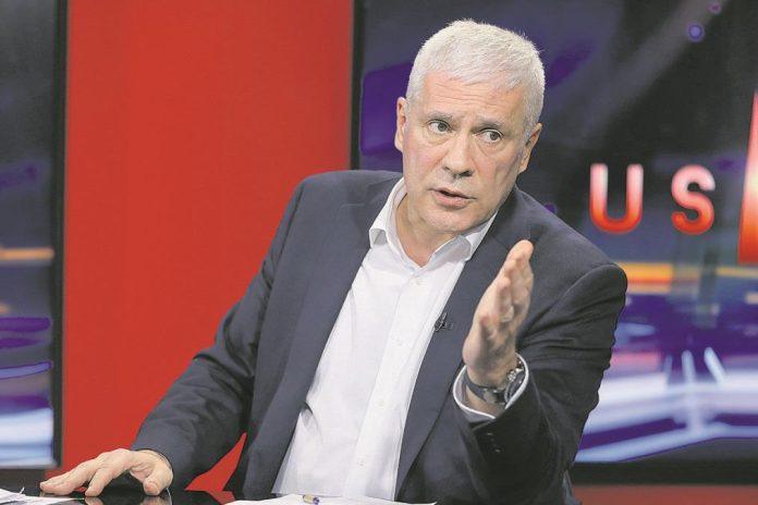 tadiceva-stranka-u-rasulu!-funkcioneri-javno-prozivaju-lidera-i-daju-ostavke-na-drustvenim-mrezama!-nezapamceni-cirkus-u-sds-u!