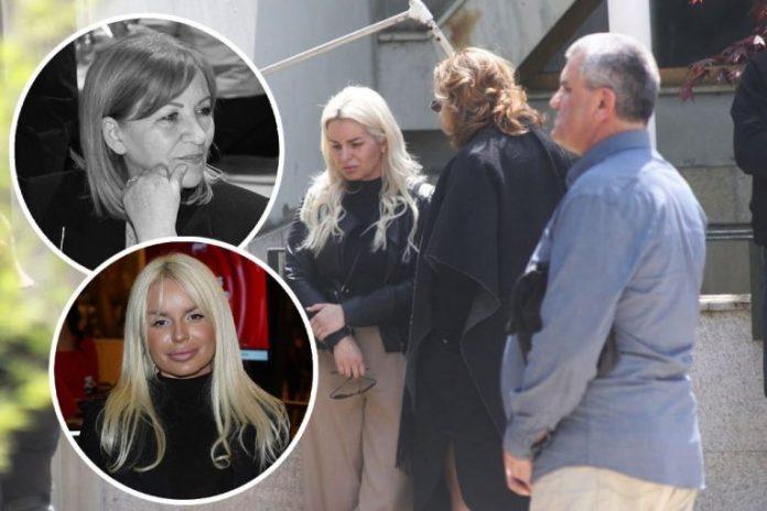 dzidza-u-javnosti-posle-gubitka-bebe!-stigla-na-sahranu-ljiljane-markovic-–-slomljena-od-tuge,-u-rukama-nosi-ovaj-cvet-(foto)