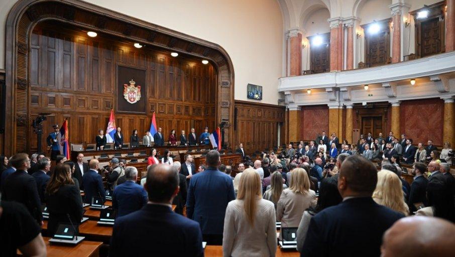 na-dnevnom-redu-40-tacaka:-pocela-druga-redovna-sednica-prolecnog-zasedanja na-dnevnom-redu-40-tacaka:-pocela-druga-redovna-sednica-prolecnog-zasedanja