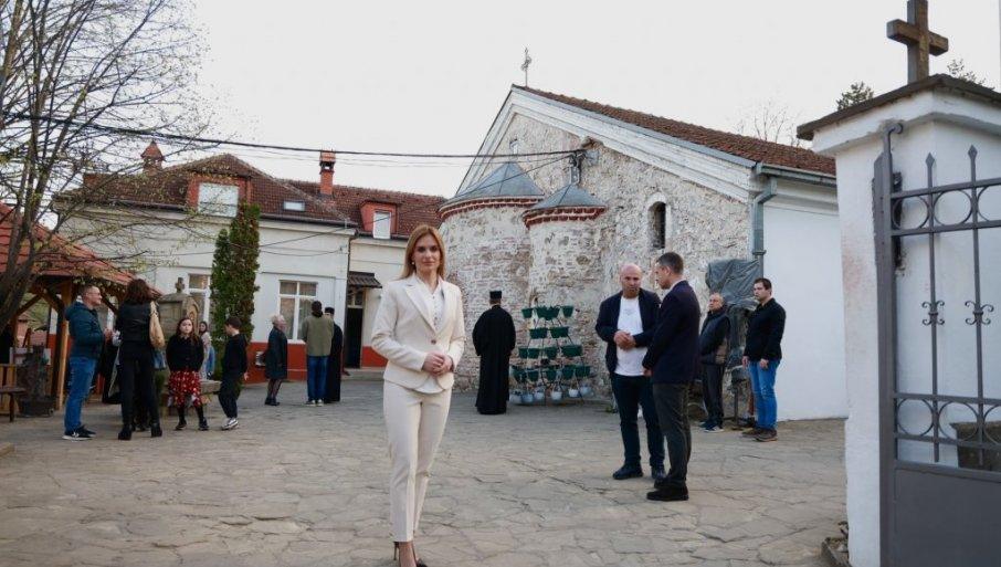 “autor-izvrce-istorijske-cinjenice”:-ministarka-stamenkovski-ostro-kritikovala-filipa-mladenovica-i-njegov-tekst-u-“danasu” “autor-izvrce-istorijske-cinjenice”:-ministarka-stamenkovski-ostro-kritikovala-filipa-mladenovica-i-njegov-tekst-u-“danasu”