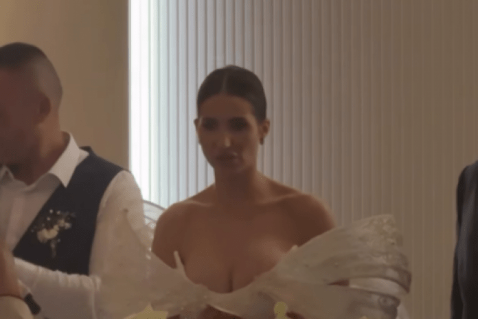 udala-se-pevacica-jelena!-na-gala-slavlju-sam-krem-estrade,-nasa-najlepsa-glumica-odrzala-emitivan-govor!-(galerija)