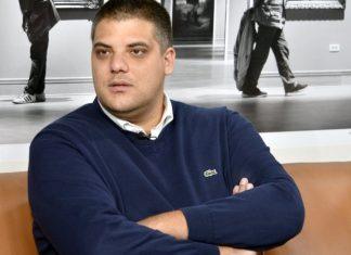 Šešelj o blokaderima: Sistematski progone svakoga ko nije na njihovoj strani seselj-o-blokaderima:-sistematski-progone-svakoga-ko-nije-na-njihovoj-strani