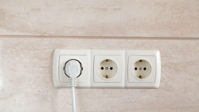 ova-3-kucna-aparata-iskljucite-iz-struje-cim-zavrsite-sa-koriscenjem:-trose-i-kada-su-ugaseni