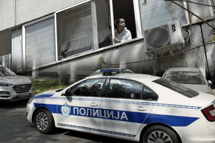 marija-bulat-nakon-porodicne-drame-u-stanu-zavrsila-na-prozoru,-evo-u-kakvom-je-sada-stanju!-stravicne-scene-drmaju-komsiluk-pevaca!-(video,-galerija)
