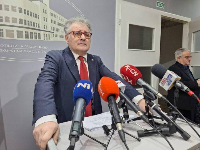 dragan-milic-postao-vidovit?!-zna-kad-ce-biti-izbori?!-doktor-blokader-vreda-veterane-i-izbeglice:-“da-li-vam-je-malo-poginulih-dusa?”