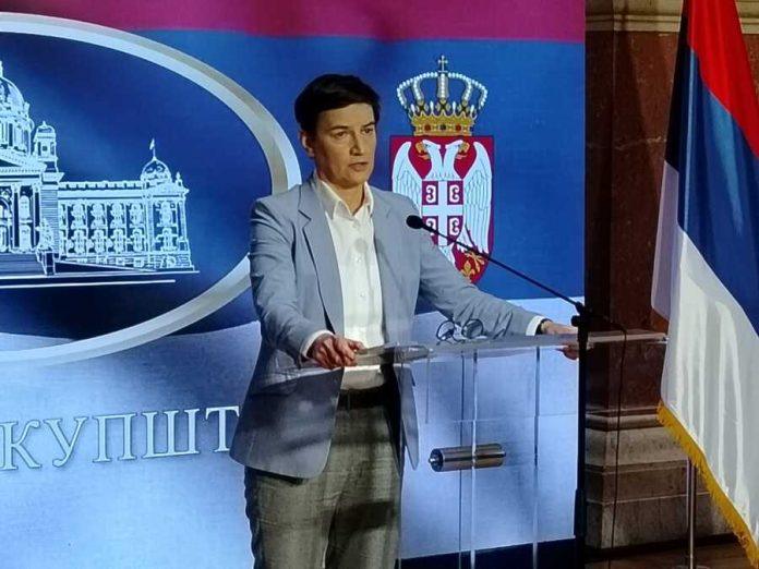 brnabic-o-skandalu-zlf-a-i-evropske-partije-zelenih-u-skupstini:-nigde-na-svetu-ne-mogu-stranci-da-dodu-u-parlament-i-prete!-gospodo-ceci,-da-vas-obavestim…