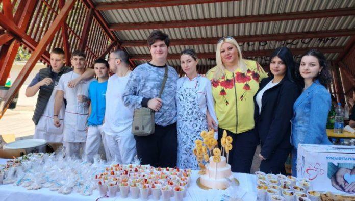 akcija-za-hanu-iz-mokrina:-kikindski-srednjoskolci-ponovo-iskazali-humanost-(foto)