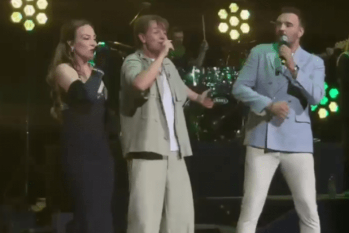 vristi-narod-u-sali,-odmah-prekinut-koncert-jakova-jozinovica!-o-onome-sto-se-desilo-na-bini-tek-ce-se-pisati!-(video)