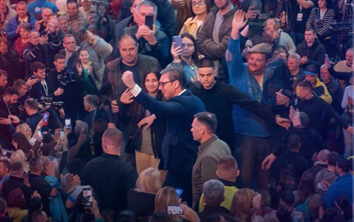 “za-mene-je-glas-boga-glas-naroda!”-vucic-poslao-mocnu-poruku-duboke-simbolike-pred-kljucne-politicke-odluke-u-srbiji