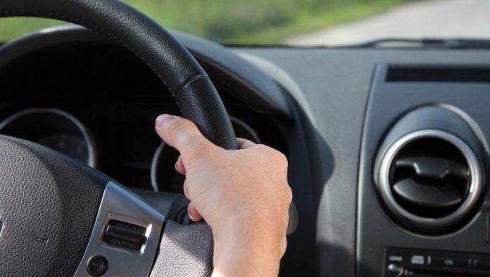 teretnjaci-cekaju-i-do-cetiri-sata:-stanje-na-putevima-u-srbiji-–-na-prelazu-backi-vinogradi-jos-danas-produzeno-radno-vreme