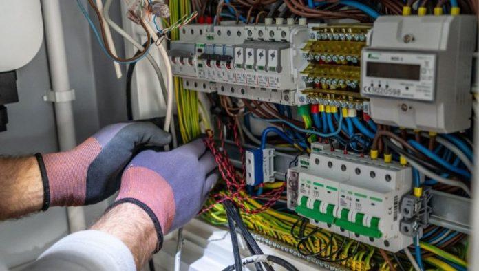 dva-grada-u-srbiji-bez-struje:-objavljena-i-tacna-satnica-iskljucenja