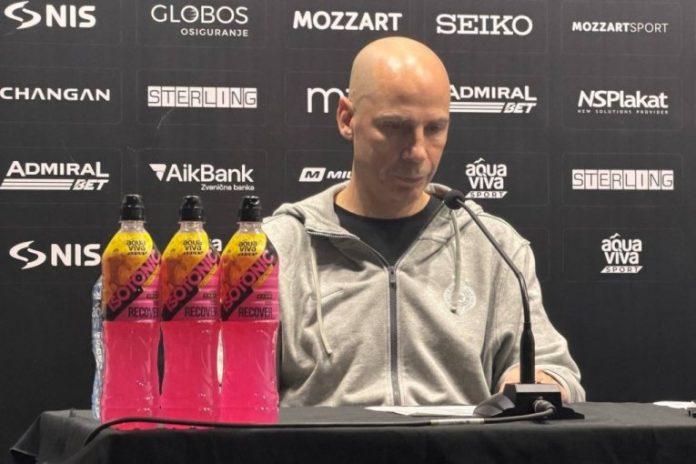 penjaroja-otkrio-sta-se-desilo-na-+19:-trener-partizana-detaljno-analizirao-pobedu-nad-zvezdom-(video)