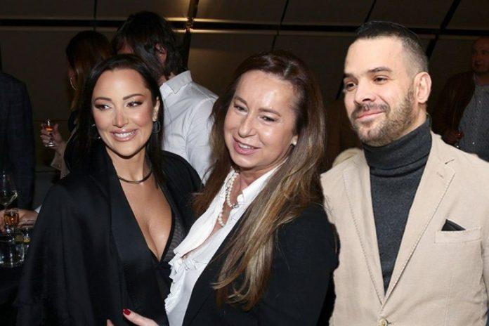 prijina-svekrva-privila-naslednicu-na-grudi!-ovaj-prizor-iz-porodicnog-doma-je-sve-sto-vam-je-potrebno-danas!-(foto)