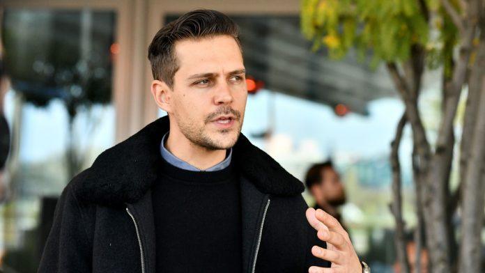 ovo-je-stan-milosa-bikovica-u-moskvi-njegova-zena-pokazala-detalje:-pogled-na-kremlj,-zlatne-zavese,-a-mali-vasilije-trckara-po-sivom-tepihu-(foto)