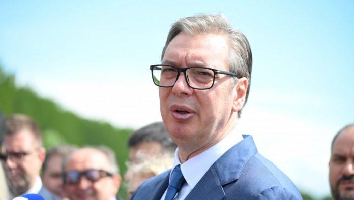 vucic:-uvek-cestitamo-onima-od-kojih-izgubimo,-za-razliku-od-nasih-protivnika,-koje-predvodi-visokointelektualni-dvojac-dokic-bodiroga