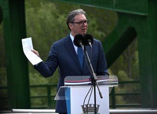 “Kriv most? Kriv mu nos!” Vučić: “Upotrebna dozvola izdata pre mesec dana” (FOTO) “kriv-most?-kriv-mu-nos!”-vucic:-“upotrebna-dozvola-izdata-pre-mesec-dana”-(foto)