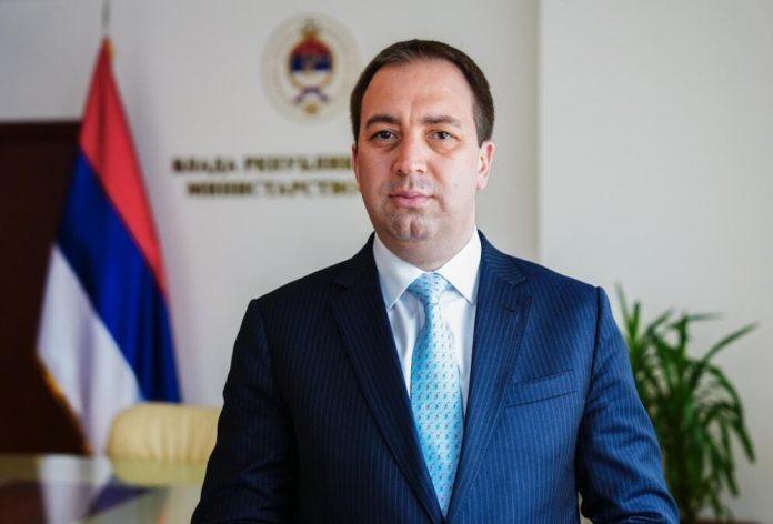 selak:-na-pomen-republike-srpske-general-mladic-odgovorio-“da,-moji-ljudi”