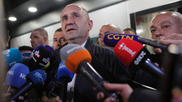 Избори-у-Бугарској-–-која-је-тајна-победе-тек-основане-странке-Румена-Радева