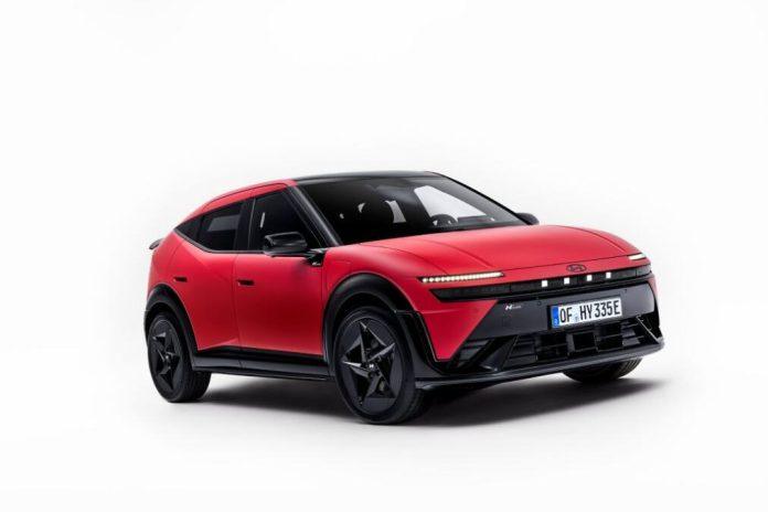 hyundai-motor-predstavlja-ioniq-3:-aero-hatch-podize-ev-tehnologiju-za-jednostavnu,-prostranu-i-intuitivnu-mobilnost