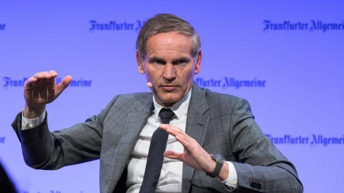 folksvagen-sprema-50.000-otkaza,-smanjuje-proizvodne-kapacitete-za-jos-milion-vozila-do-2028!-oglasio-se-generalni-direktor