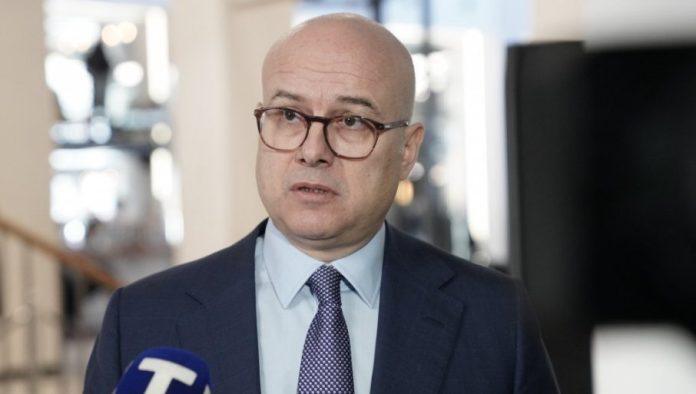 lider-sns-vucevic-o-politicaru-dokicu:-zabrinjavajuce-da-ide-u-brisel-i-nagovara-da-srbija-bude-kaznjena