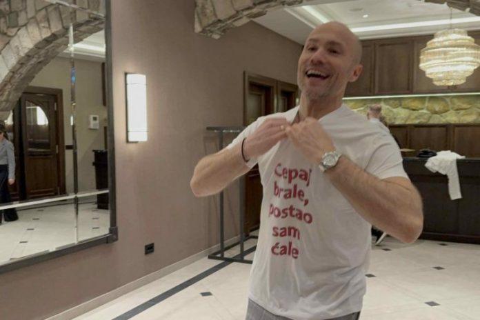 prva-fotka-cerkice-ace-sofronijevica!-prizor-iz-doma-harmonikasa-raspametio-fanove,-jedan-detalj-svi-komentarisu!-(foto)