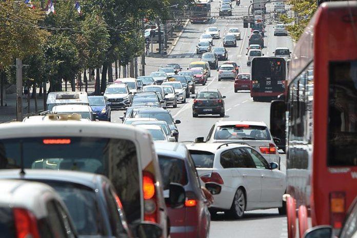 u-grckoj-vise-nemaju-milosti-za-ovaj-prekrsaj-u-voznji,-a-nasi-vozaci-to-cesto-rade:-kazna-i-do-4.000-evra-i-8-godina-bez-dozvole!-stroge-kazne-i-u-srbiji