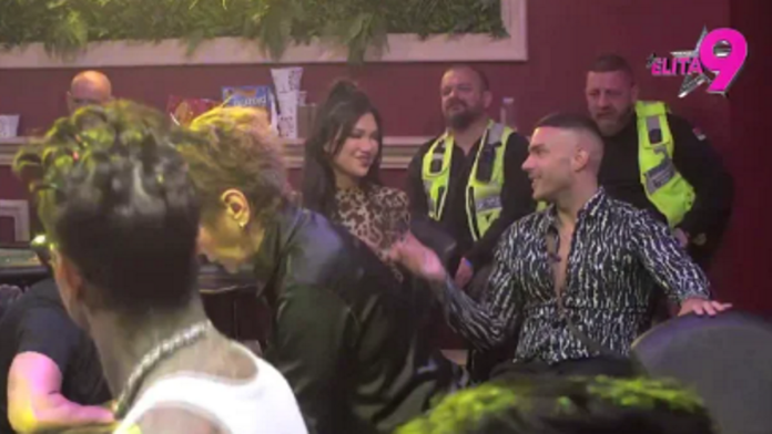 sevaju-varnice-izmedu-andela-i-stanije-ne-odvajaju-se,-takmicari-ih-gledaju:-“pazi-sta-si-rekla”