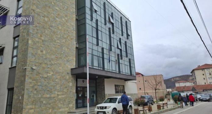 “ocigledno-je-namera-policije-bila-da-to-ucini-na-prevaru”-opstina-severna-mitrovica:-nismo-konsultovani-o-rusenju-garaza