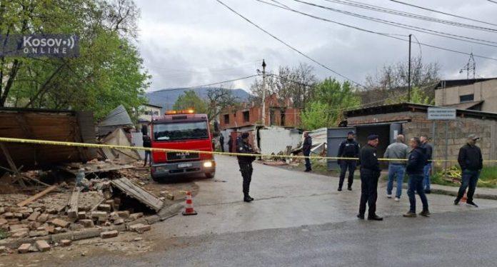 srbi-na-novim-mukama:-srusene-garaze-u-severnoj-mitrovici-ciji-su-oni-vlasnici,-ostala-samo-hrpa-suta-(foto)