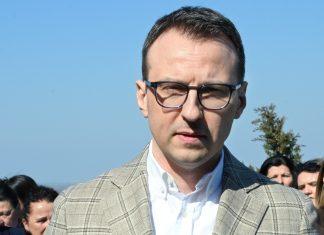 Kancelarija za KiM: Bespravno rušenje garaža u severnoj Kosovskoj Mitrovici pokazuje odsustvo vladavine zakona kancelarija-za-kim:-bespravno-rusenje-garaza-u-severnoj-kosovskoj-mitrovici-pokazuje-odsustvo-vladavine-zakona