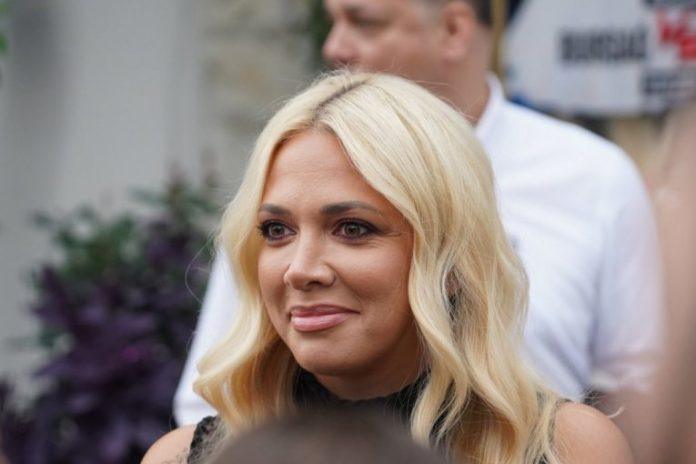 milica-todorovic-uhvacena-sa-nepoznatim-muskarcem!-jedan-snimak-podigao-veliku-prasinu!