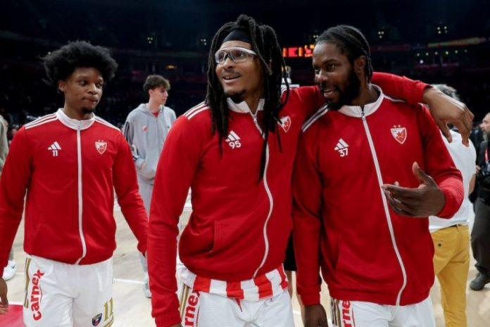 ekskluzivno!-kosarkasi-zvezde-sleteli-u-beograd-–-pogledajte-kako-je-cima-podneo-poraz-od-barse!-(video)