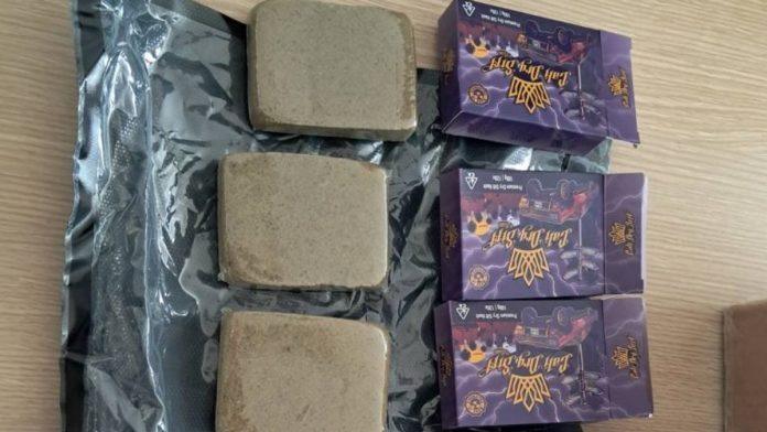 postom-poslao-drogu-granicna-policija-pronasla-pola-kilograma-hasisa:-evo-kako-su-“ulovili”-posiljku-(foto)