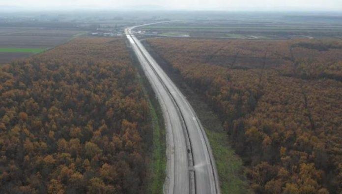 do-sarajeva-za-manje-od-tri-sata:-privodi-se-kraju-najvaznija-deonica-ka-bih,-nice-i-granicni-prelaz-od-16-traka-(foto/video)