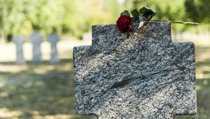 otkazalo-mu-srce:-preminuo-cuveni-televizijski-voditelj