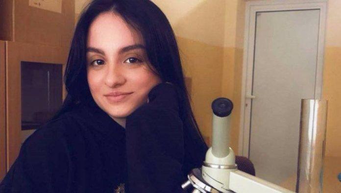 sjajni-uspesi-paracinskih-gimnazijalaca:-iva-i-teodora-plasirale-se-na-drzavno-takmicenje-(foto)