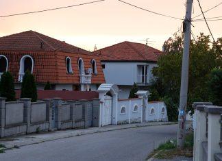 ZBOG VILE OD 30 MILIONA UPALA U DUGOVE Snežana Đurišić prodala kuću na Dedinju, a evo gde sada živi: “Nastao je haos oko plaćanja” zbog-vile-od-30-miliona-upala-u-dugove-snezana-durisic-prodala-kucu-na-dedinju,-a-evo-gde-sada-zivi:-“nastao-je-haos-oko-placanja”