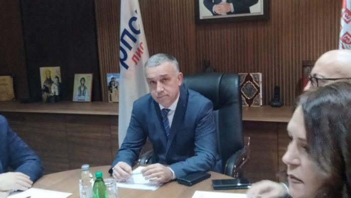 cuvari-baklje-slobode:-zlatan-elek-predsendik-srpske-liste-cestitao-dan-univerziteta-u-pristini