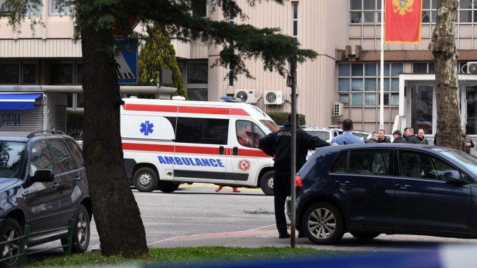 poginulo-dete-(3)-istrglo-se-majci-iz-ruku-i-istrcalo-na-put,-pokosio-ga-automobil:-tragedija-na-magistrali-u-sutomoru