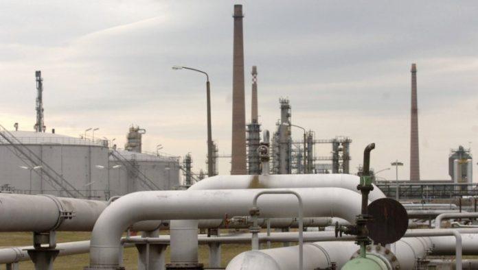 ruska-nafta-ponovo-tece-u-eu:-druzba-proradila,-potvrden-pocetak-tranzita-nafte-kroz-belorusiju-do-madarske-i-slovacke