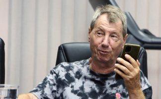 Moka u transu: Slavnić i Stefan Karić napravili šou uz čuveni hit (VIDEO) moka-u-transu:-slavnic-i-stefan-karic-napravili-sou-uz-cuveni-hit-(video)