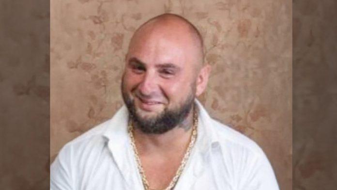 (foto)-ovo-je-osumnjiceni-za-pucnjavu-u-serdeniku-ranjena-dvojica-brace,-policija-na-nogama-i-dalje-trazi-pucaca