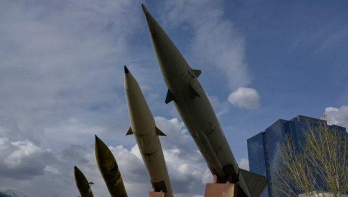 sad-je-red-na-ultimatum-irana-–-arakci-ispostavio-zahteve-preko-pakistanaca-uz-poruku:-“veci-deo-raketa-nije-iskoriscen”