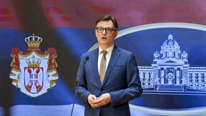 “jasno-ko-dan”-jovanov-spustio-n1:-vucic-je-izmislio-vremenski-tunel-da-bi-mogao-nakon-dogadaja-da-podstrekava-da-se-dogadaj-desi