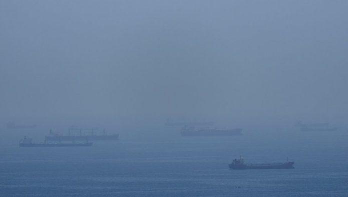 svet-pred-provalijom-energetskog-kolapsa?-blokada-ormuza-preti-naftnim-sokom